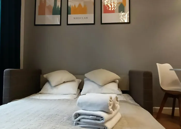 Droinvest Zarembowicza 33 Lotnisko Airport Appartement